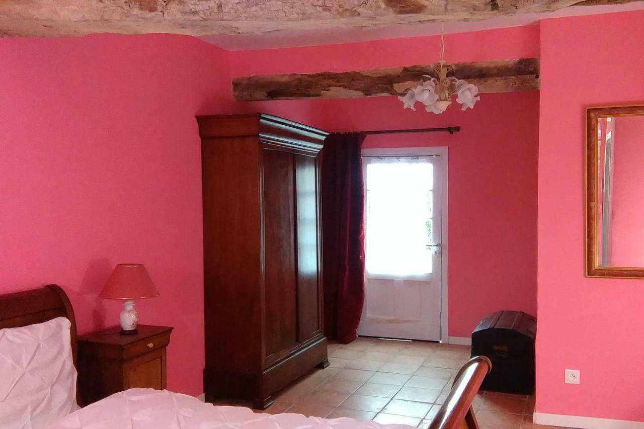 Le Douitel Bed & Breakfast Roncey Dış mekan fotoğraf